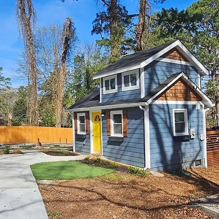 Villa Atlanta Tiny House With Mini Golf